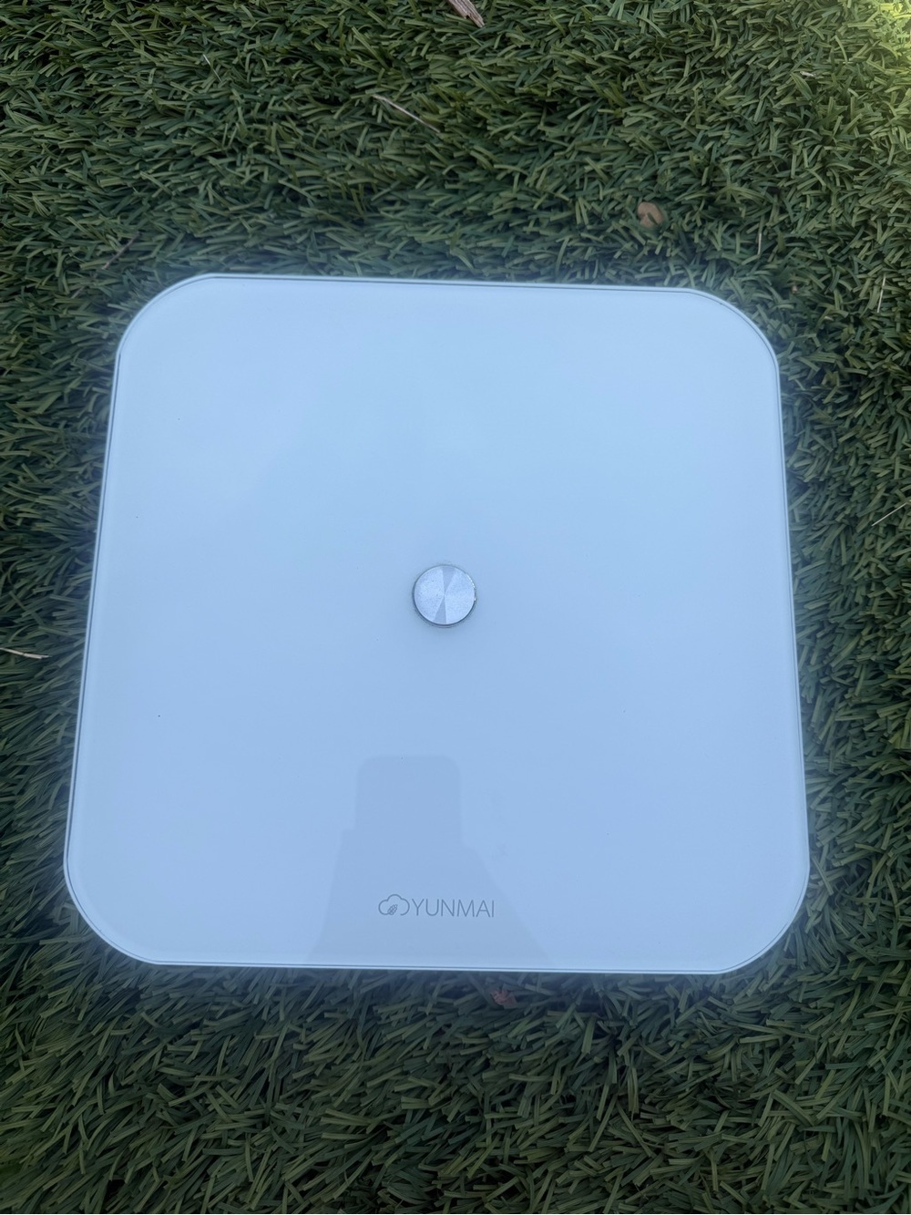 White Smart Body Scale - Bluetooth Digital Bathroom Scale